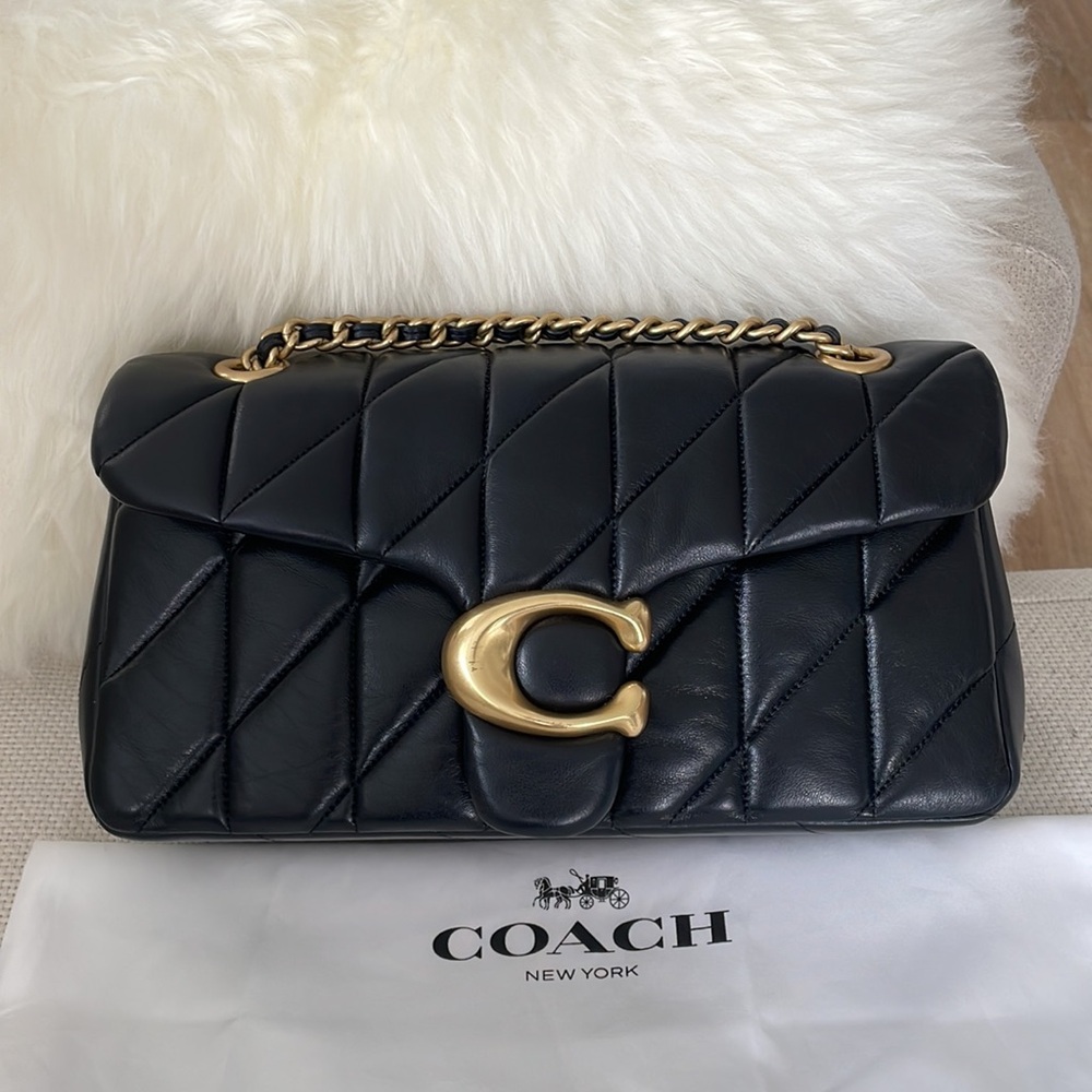 💯COACH Quilted Tabby 26